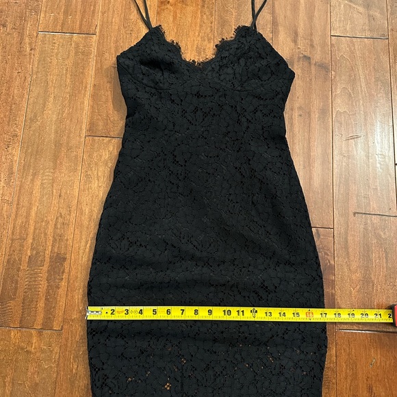 Bardot Black Lace Midi Dress Sz 6 - Picture 10 of 13